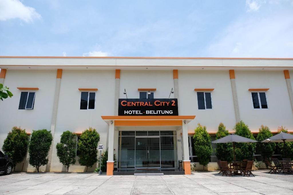 Oyo 1616 Hotel Central City 2 Танджунгпандан Екстериор снимка